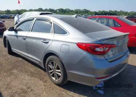 2015 Hyundai Sonata Se z USA, uszkodzony, nr VIN 5NPE24AF7FH006559